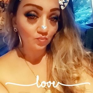 Meet your Posher, Dee